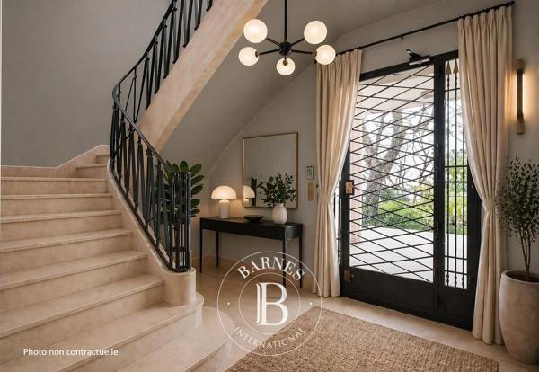 Neuilly-sur-Seine, Maison 8 Chambres -  756 m² à vendre