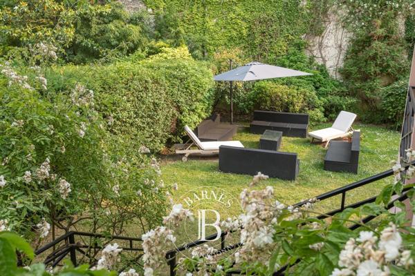 Neuilly-sur-Seine, Maison 8 Chambres -  756 m² à vendre