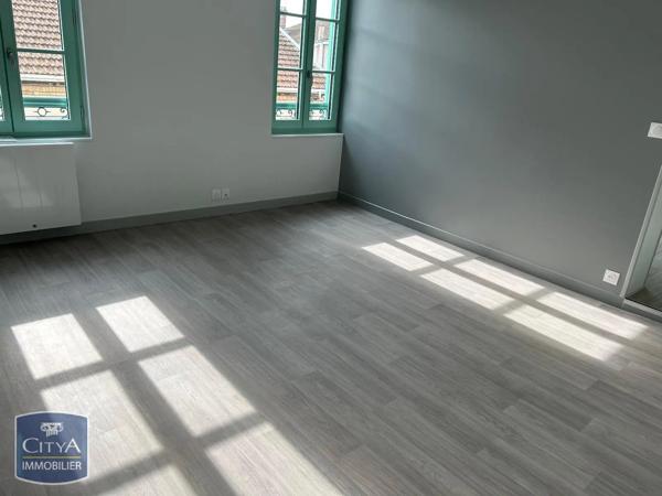 Appartement à louer 3 pièces 69m² Châlons-en-Champagne (51000)