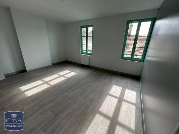 Appartement à louer 3 pièces 69m² Châlons-en-Champagne (51000)