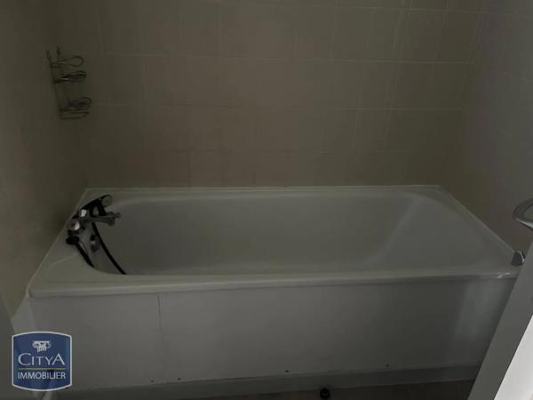Appartement à louer 3 pièces 69m² Châlons-en-Champagne (51000)
