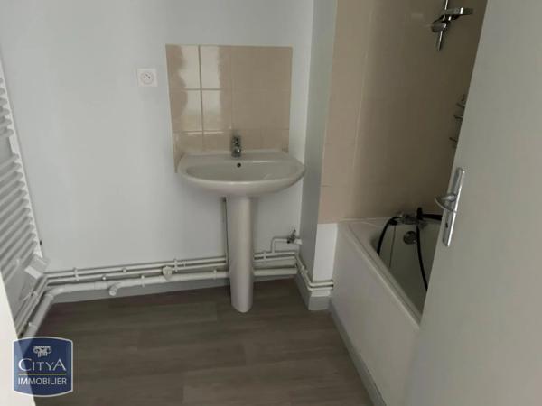 Appartement à louer 3 pièces 69m² Châlons-en-Champagne (51000)
