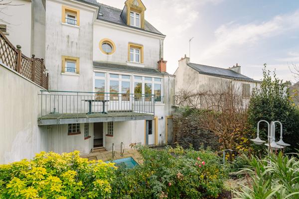 L’Échappée Vannetaise : Maison de maître et son jardin secret en hyper-centre