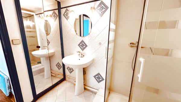 Avallon (89200) Duplex avec emplacement de parking , cave à louer 500 € par mois à AVALLON.