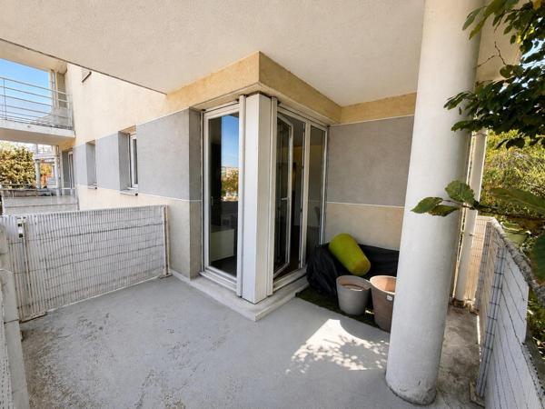 T2 avec balcon et box, Achères, gare à 5 min