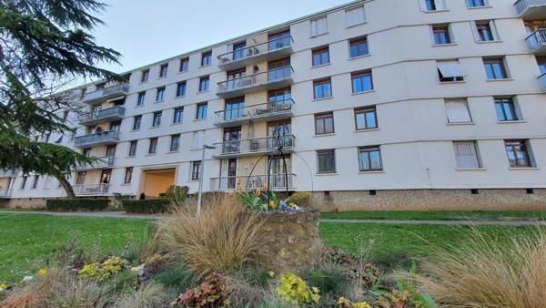 Dpt Val de Marne (94), à vendre ABLON SUR SEINE appartement T4 de 73 m²