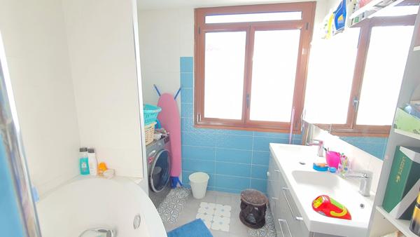 Dpt Val de Marne (94), à vendre ABLON SUR SEINE appartement T4 de 73 m²