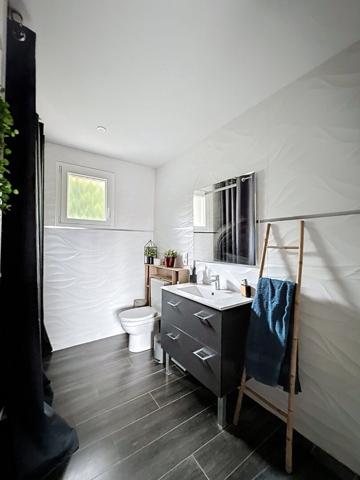 Maison Saint Maurice De Gourdans 6 pièce(s) 175 m2, piscine, garage double, terrain