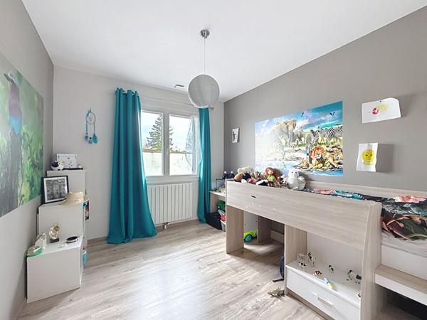 Maison Saint Maurice De Gourdans 6 pièce(s) 175 m2, piscine, garage double, terrain