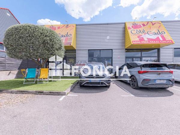 À vendre Local commercial 400 m² - Saint-clair-du-rhône 38370