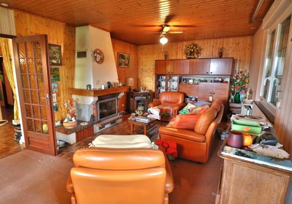 Maison à fort potentiel, au calme absolu, avec grand terrain arboré