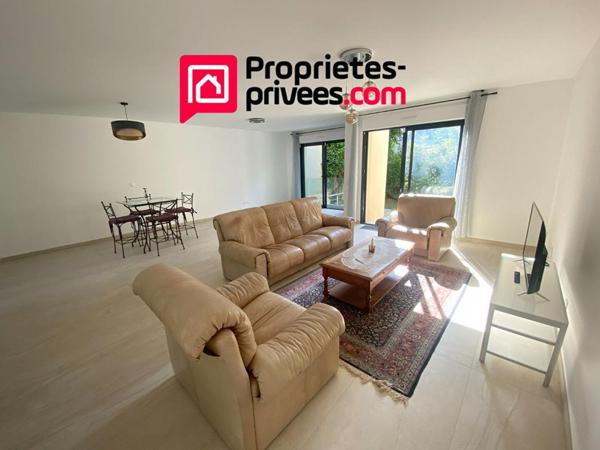 Maison  9 pièce(s) 218 m2