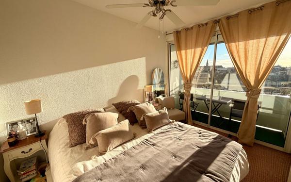 Appartement à vendre    2 pièces • 45,12 m2 Bordeaux