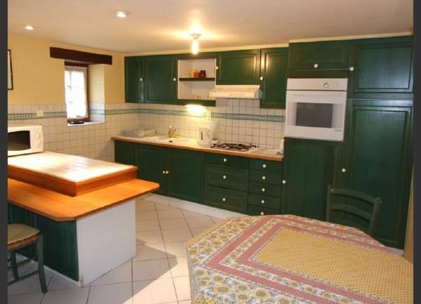 Maison à vendre    24 pièces •  Moulins