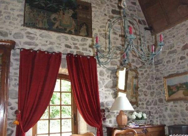 Maison à vendre    24 pièces •  Moulins