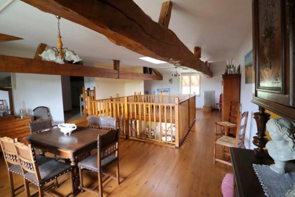 Proche PONT DE VAUX belle ferme de 200 m² avec 5 chambres sur 1000 m² de terrain