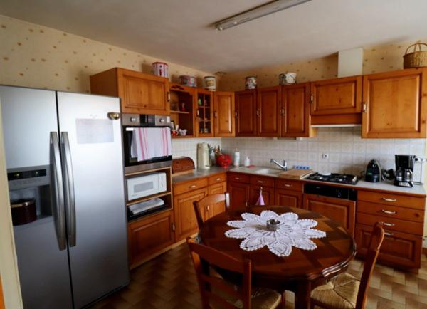 Proche PONT DE VAUX belle ferme de 200 m² avec 5 chambres sur 1000 m² de terrain