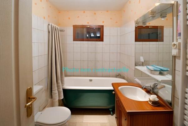 Proche PONT DE VAUX belle ferme de 200 m² avec 5 chambres sur 1000 m² de terrain