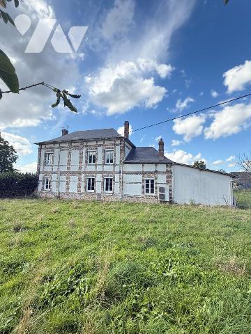 À 15 minutes de Rouen, en exclusivité, cette propriété individuelle offre de beaux volumes, une...