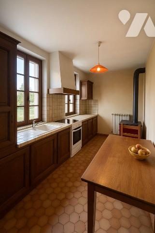 À 15 minutes de Rouen, en exclusivité, cette propriété individuelle offre de beaux volumes, une...