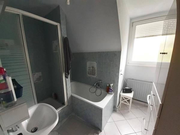 Vente immobilière : Maison à Halluin  4 pièces 95 m² 260 000 €- Deleu Immobilier Roncq.