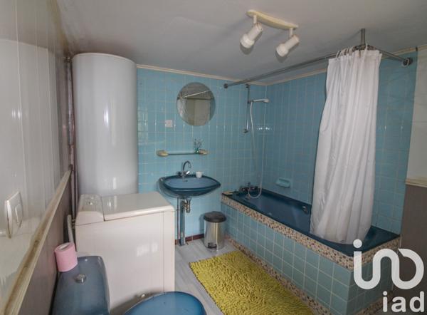 House for sale 4 rooms 81 m² Champcevrais