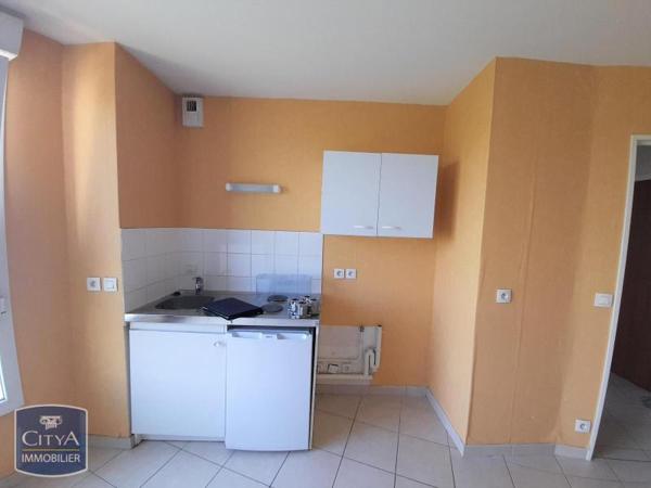 Appartement à louer 1 pièce 25.38m² Chalon-sur-Saône (71100)