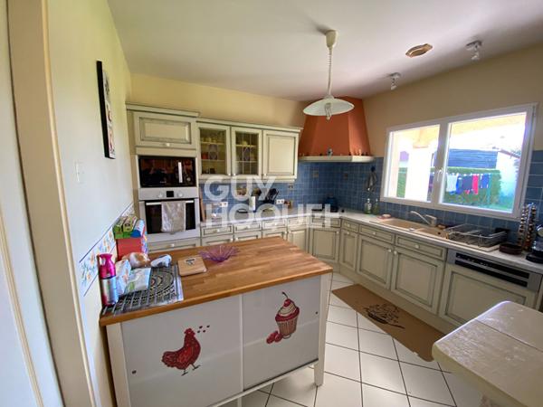 Maison 5 pièces 3 chambres Garage