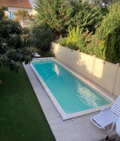 Bordeaux – Chartrons | Élégante maison en pierre avec jardin et piscine