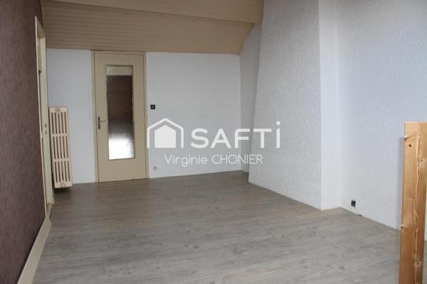 Agréable maison de ville à finir de rénover avec jardin