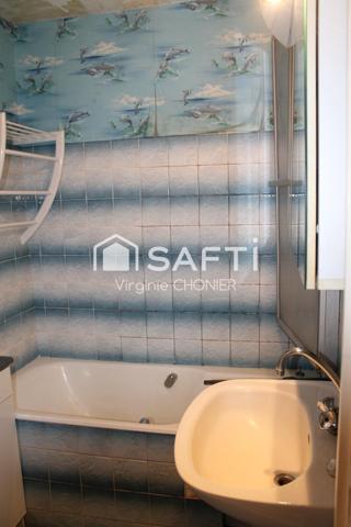 Agréable maison de ville à finir de rénover avec jardin