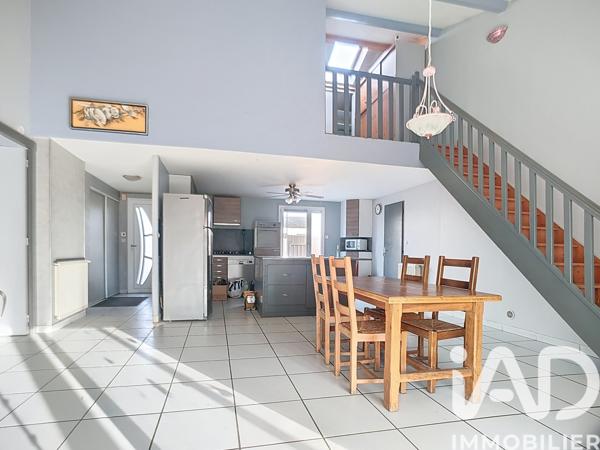 Maison à vendre 6 pièces 106 m² Tournon-sur-Rhône