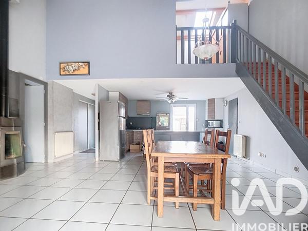 Maison à vendre 6 pièces 106 m² Tournon-sur-Rhône