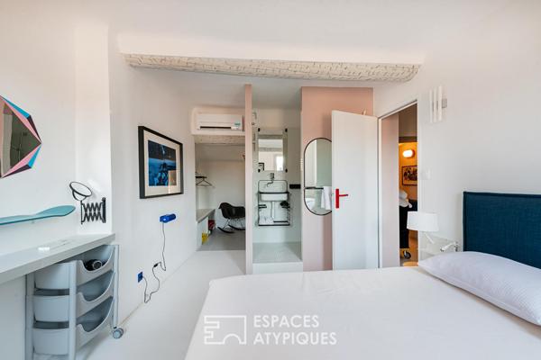 Duplex lumineux sur les toits du centre historique