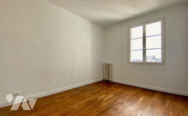 RENNES - Champ de Mars, Grand appartement T2 de 63 m² avec cave