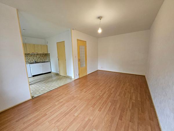 APPARTEMENT BOURG EN BRESSE - 1 pièce(s) - 31 m2