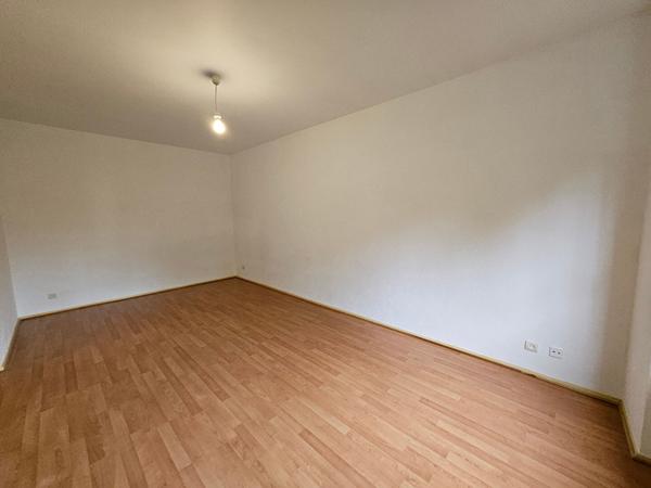 APPARTEMENT BOURG EN BRESSE - 1 pièce(s) - 31 m2