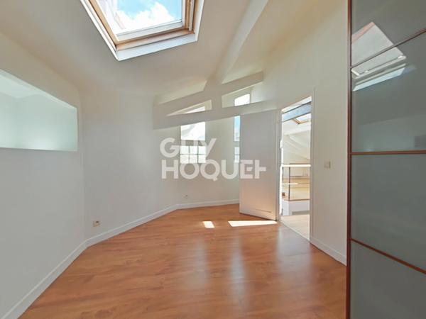 Loft d'exception de 150m² - Quartier calme, proche commerces et transports