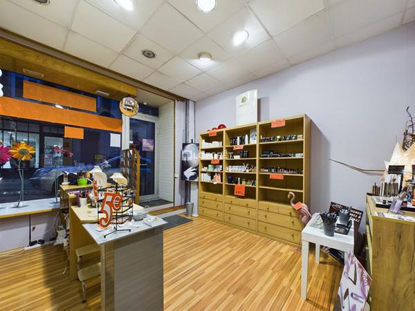 Achat local commercial Châteaulin - 2 pièce(s) - 36 m² - 71 300 €