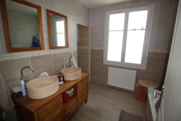 Maison Chatellerault 7 pièce(s) 171.96 m2