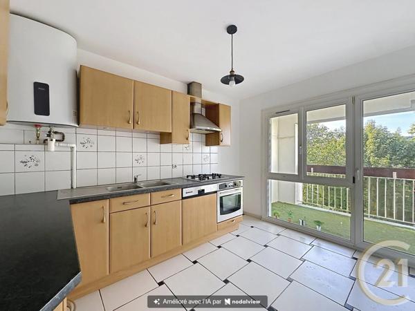 Appartement F4 à vendre  4 pièces - 77,56 m 2   DEVILLE LES ROUEN  - 76