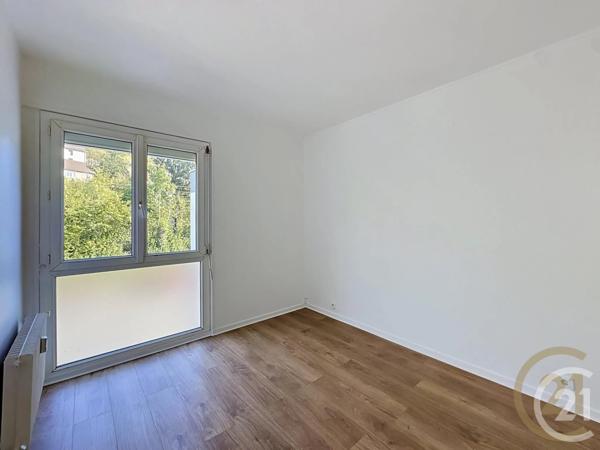 Appartement F4 à vendre  4 pièces - 77,56 m 2   DEVILLE LES ROUEN  - 76