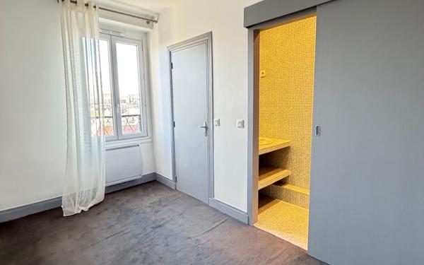 Appartement à vendre    2 pièces • 31,80 m2 Boulogne-Billancourt