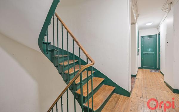 Appartement à vendre    2 pièces • 42,34 m2 Paris 18