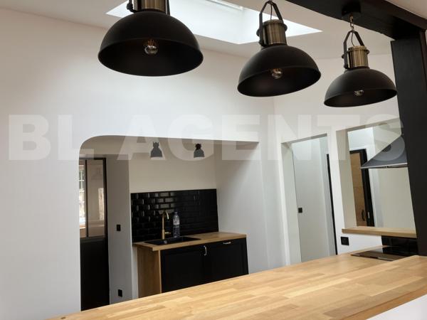 MAISON  AVEC JARDIN ET TERRASSE