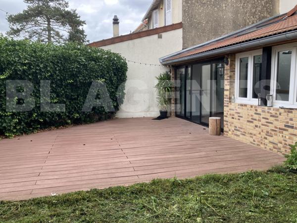 MAISON  AVEC JARDIN ET TERRASSE