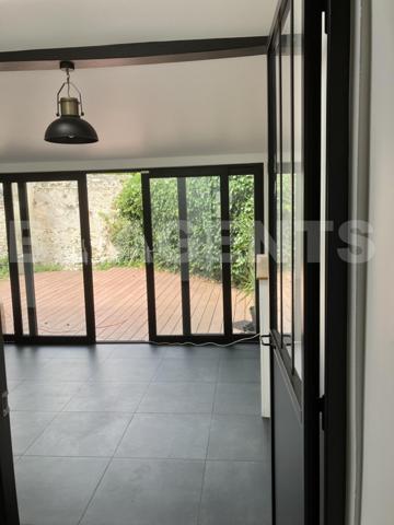 MAISON  AVEC JARDIN ET TERRASSE