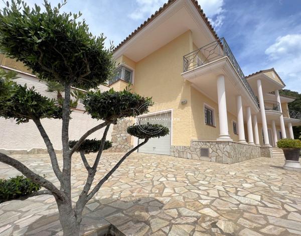 Roses – Sublime villa vue mer, appt indépendant, piscine, garage