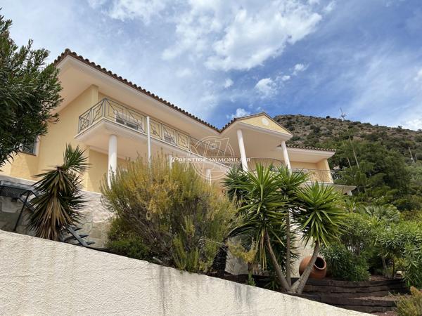 Roses – Sublime villa vue mer, appt indépendant, piscine, garage