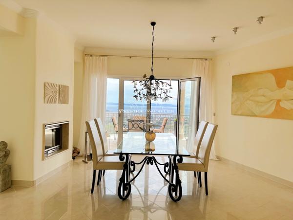 Roses – Sublime villa vue mer, appt indépendant, piscine, garage